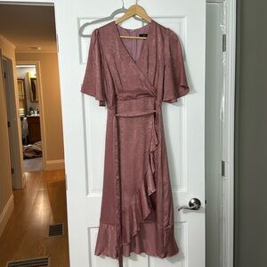 Romantic lulus dress medium size